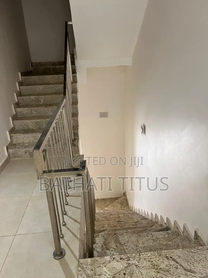 4bdrm Duplex in Bilaad Estate, Life Camp for rent