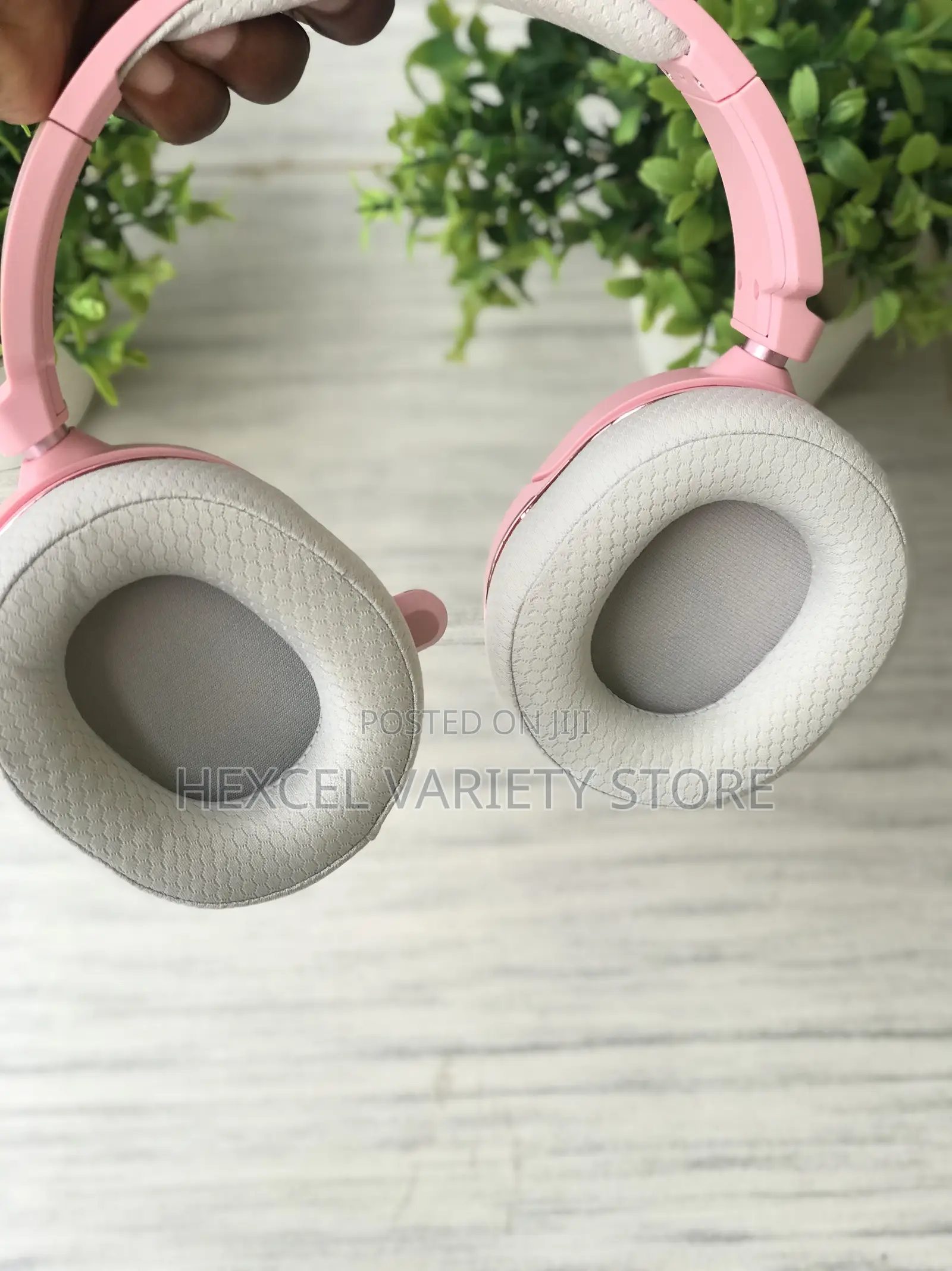 Pink Headphones With Mic – Clear Sound Stylish Design