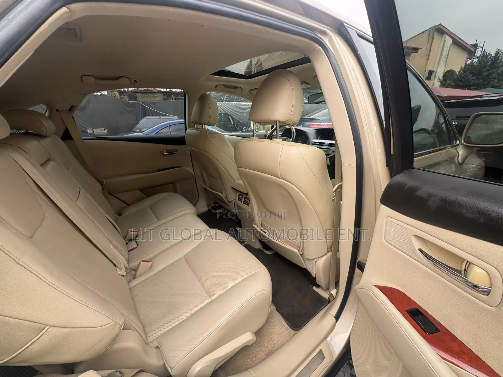 Lexus RX 2010 Gold
