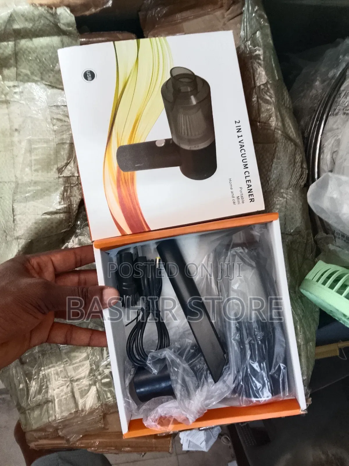 Portable 2-in-1 Vacuum Cleaner