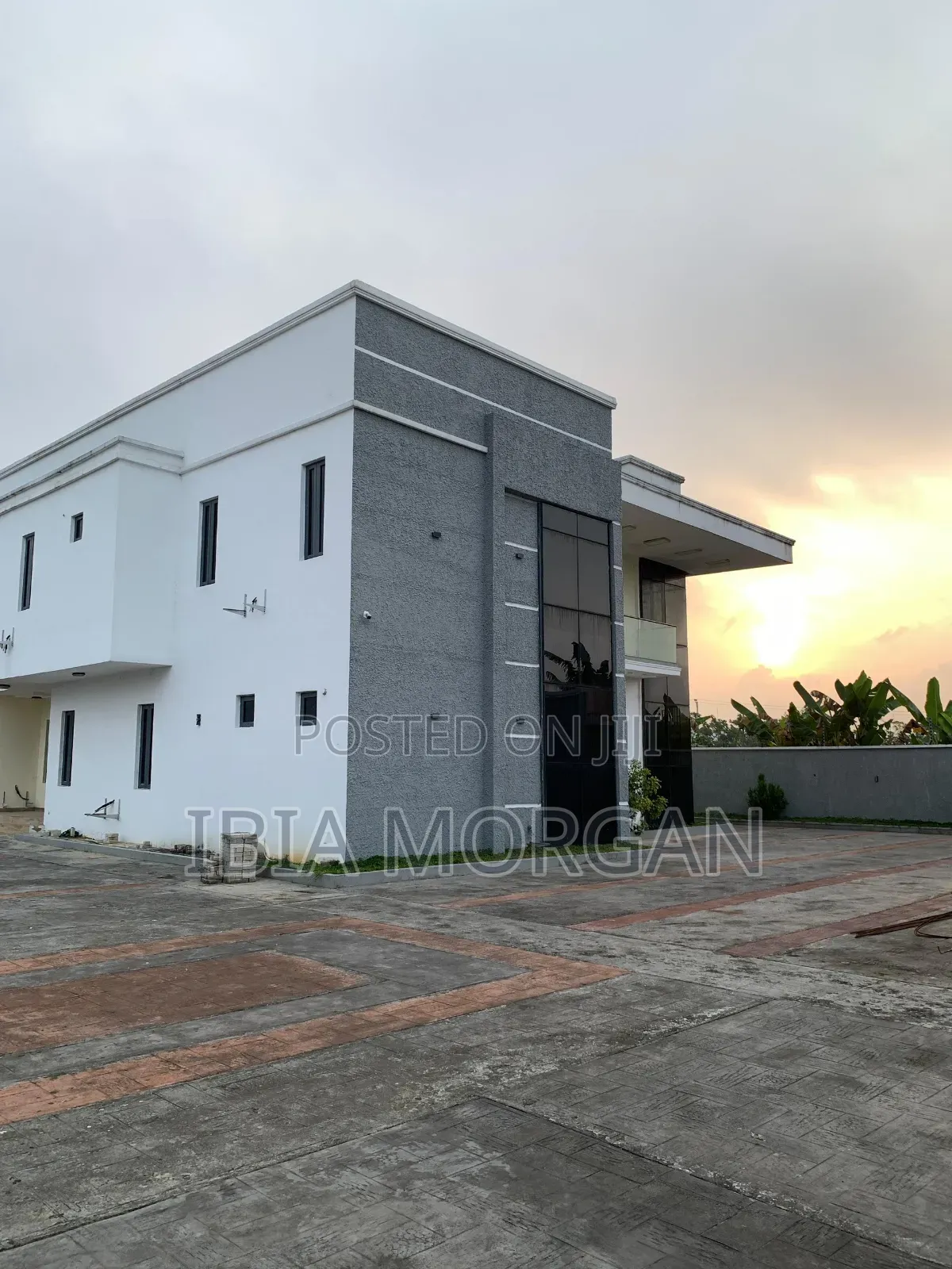 6bdrm Duplex in Shelter Afrique, Uyo for sale