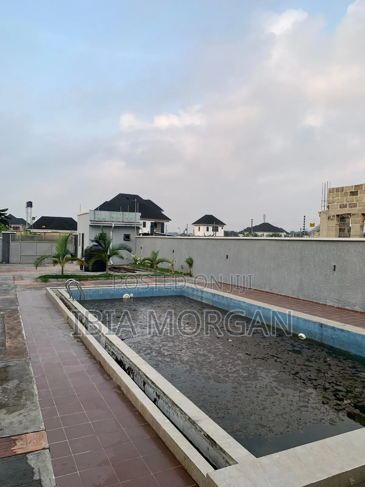 6bdrm Duplex in Shelter Afrique, Uyo for sale