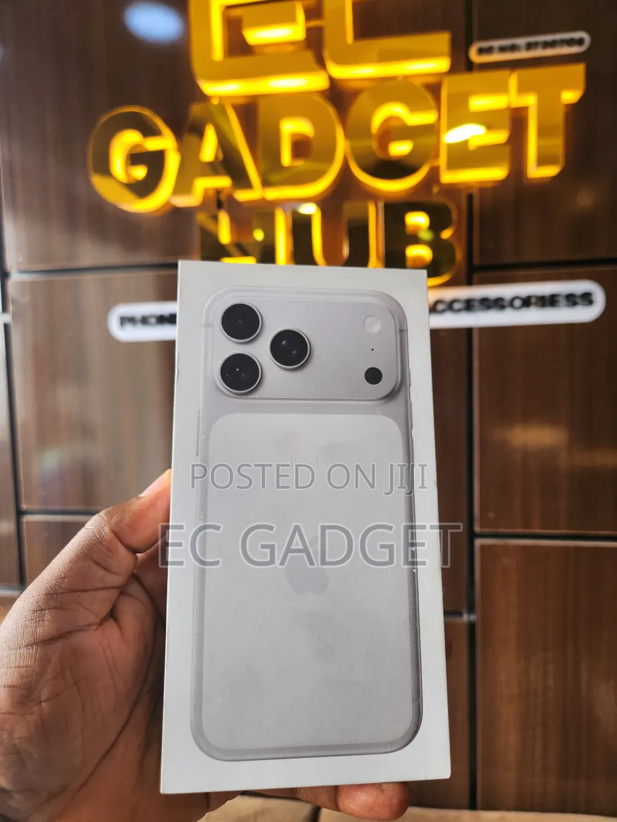 New Apple iPhone 17 Pro Max 256 GB Silver