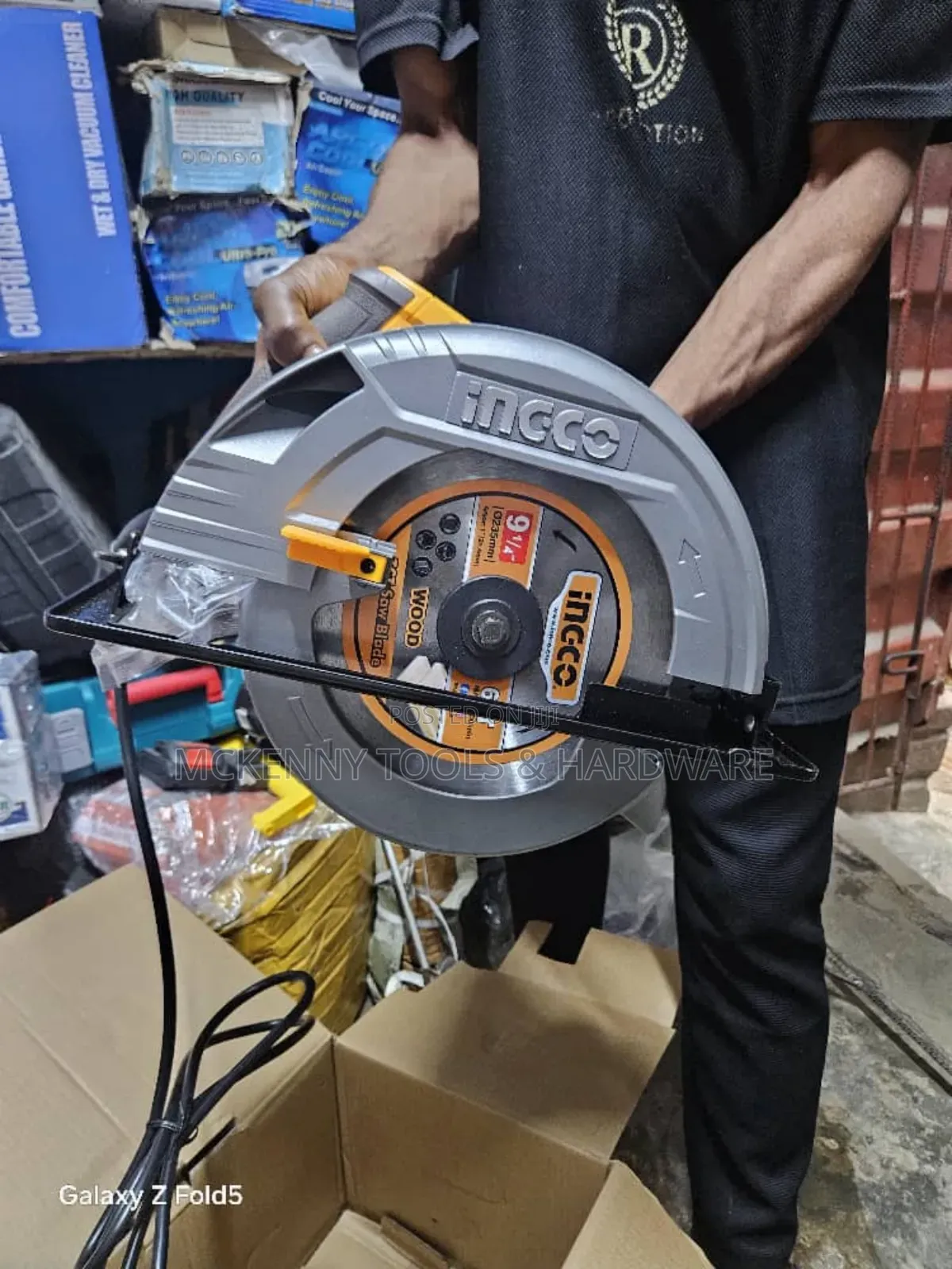 Ingco 2200w Industrial Circular Saw (Model Cs2358