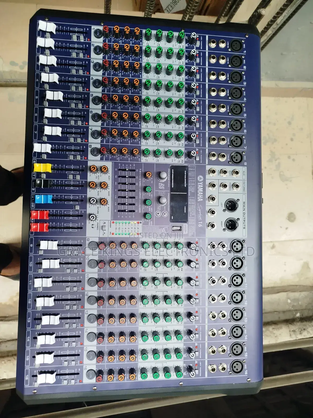 Yamaha 16channels Console Mixer
