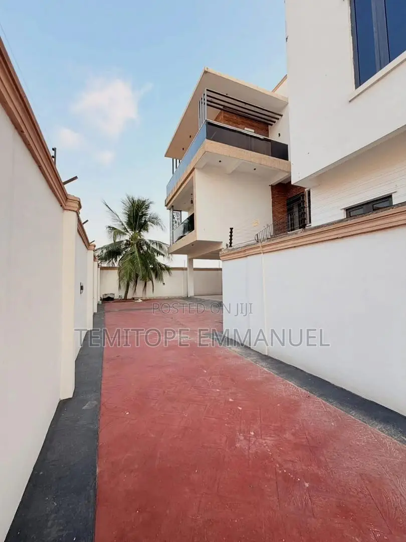 Furnished 4bdrm Duplex in Magodo Phase 2 for sale