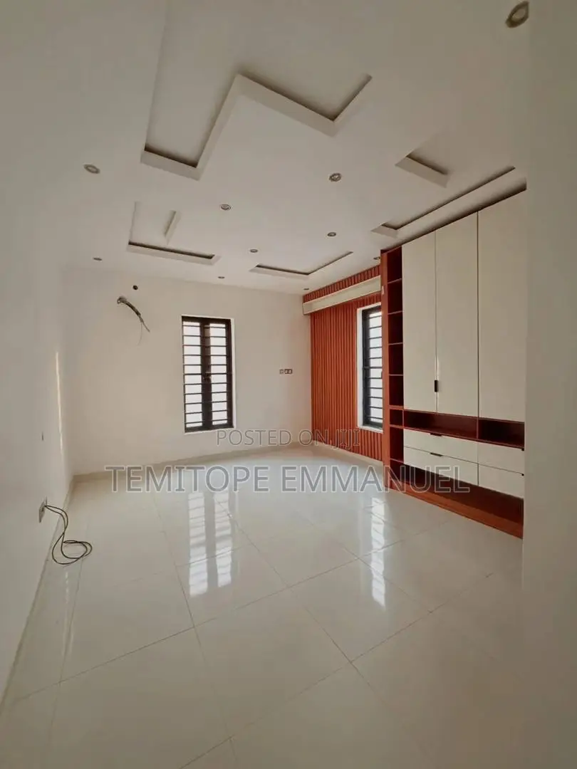 Furnished 4bdrm Duplex in Magodo Phase 2 for sale