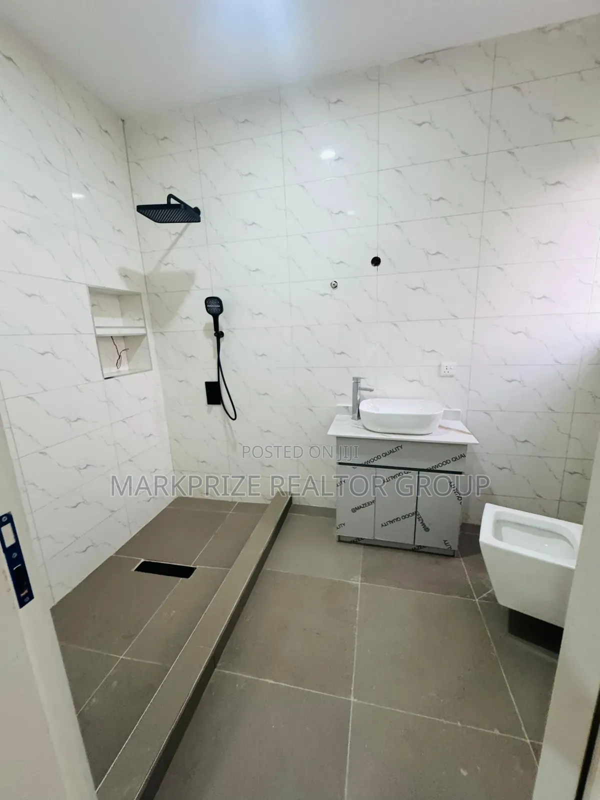 5bdrm Duplex in Ojodu Berger for sale