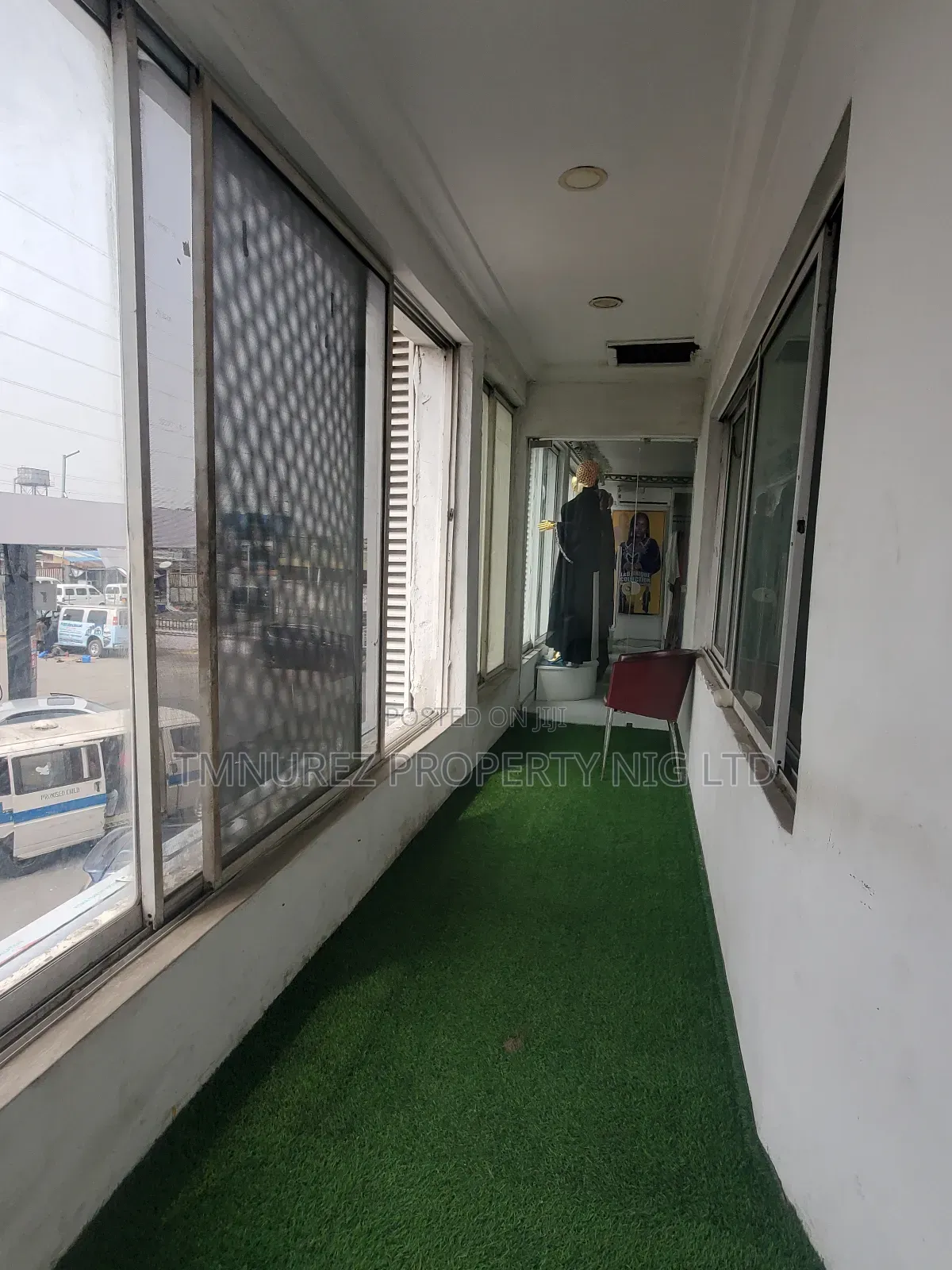 Shop Showroom for Rent at Ikota Faccing Outside