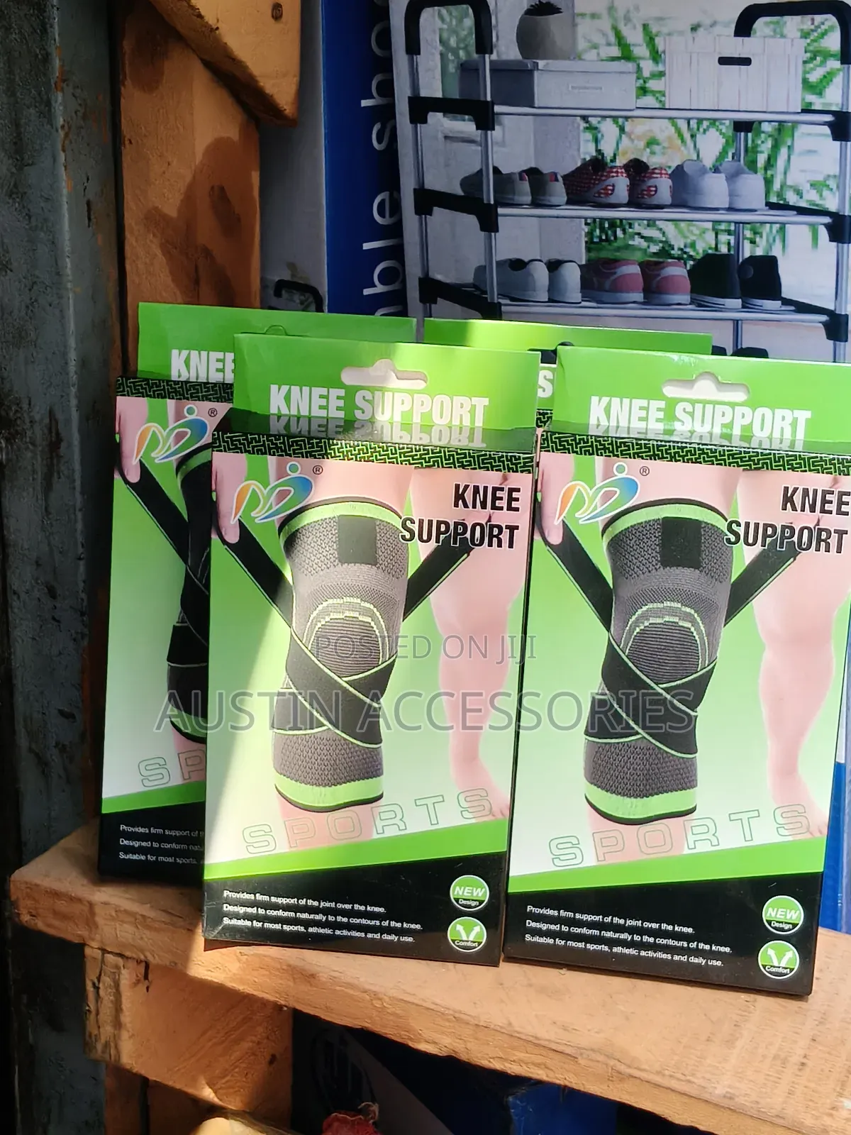 Knee Support With Adjustable Straps