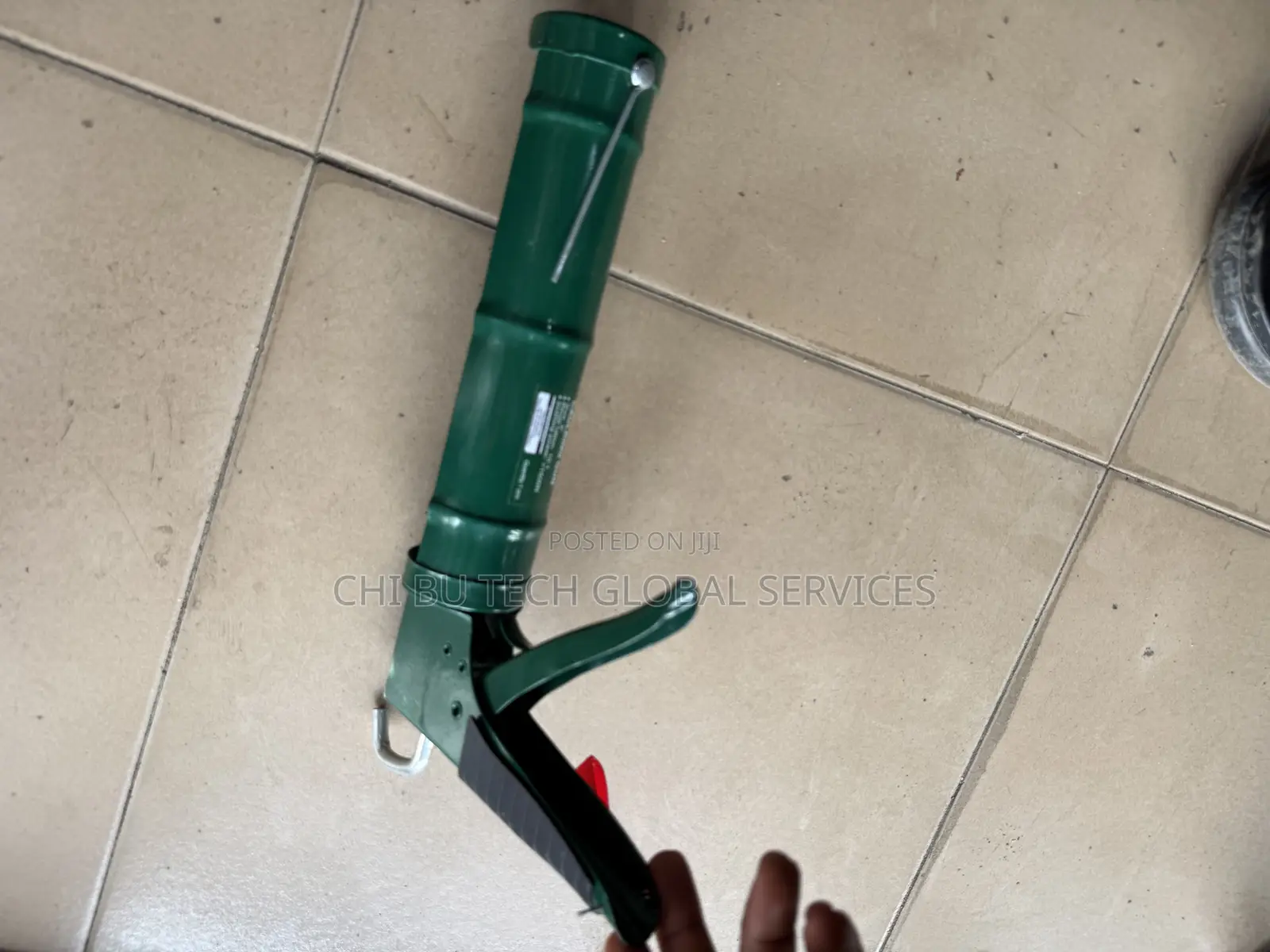 Manual Caulking Gun