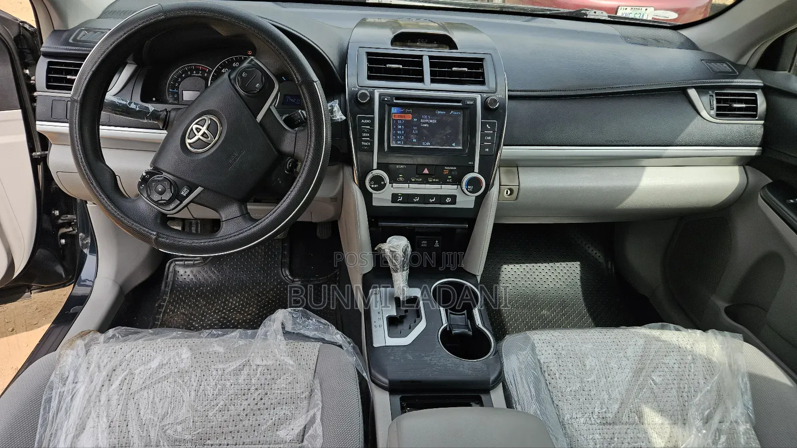 Toyota Camry LE 4dr Sedan (2.5L 4cyl 6A) 2012 Black