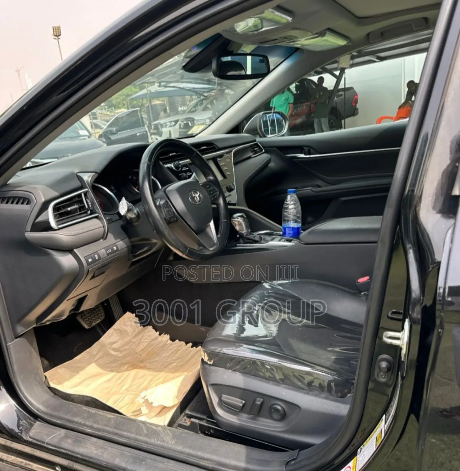 Toyota Camry XLE V6 FWD (3.5L 6cyl 8AM) 2018 Black