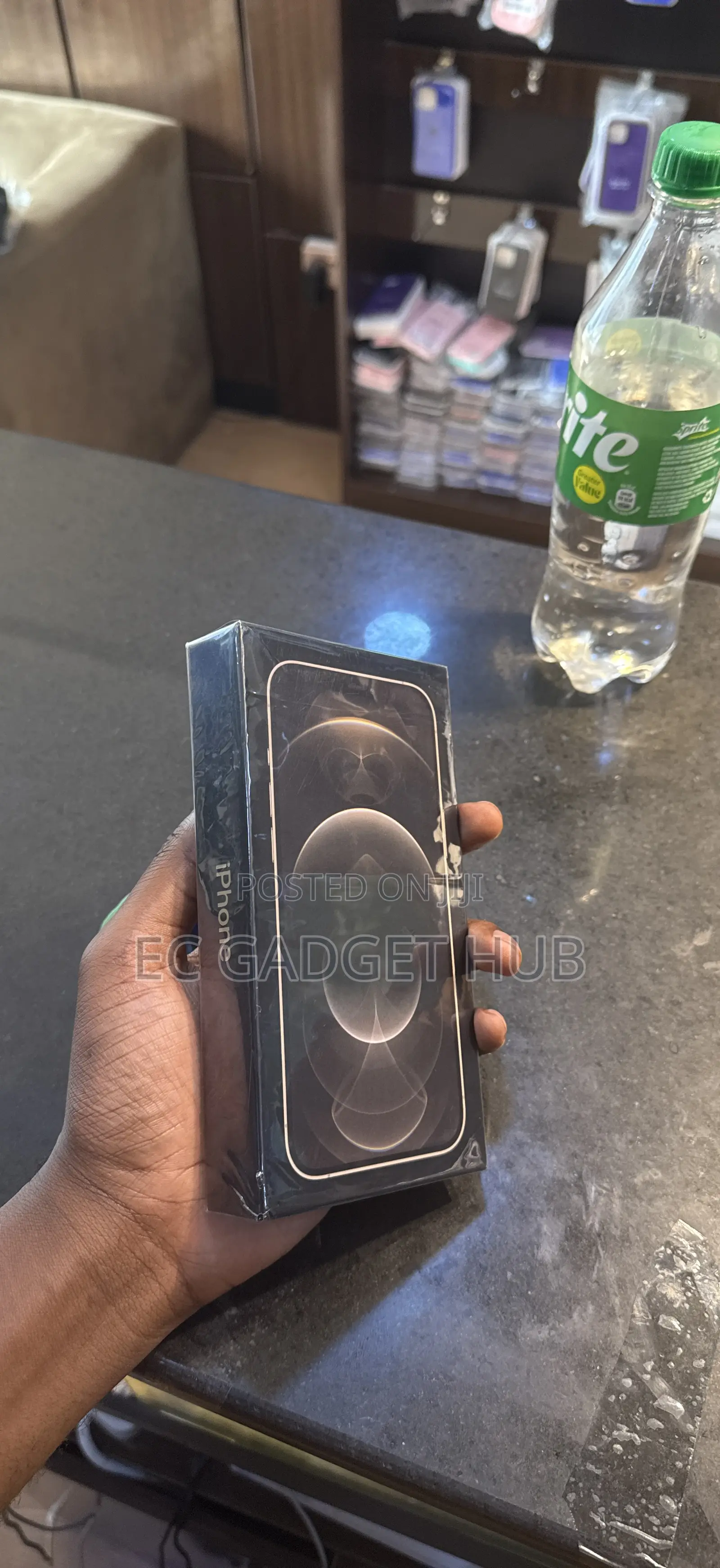 New Apple iPhone 12 Pro Max 128 GB Gold