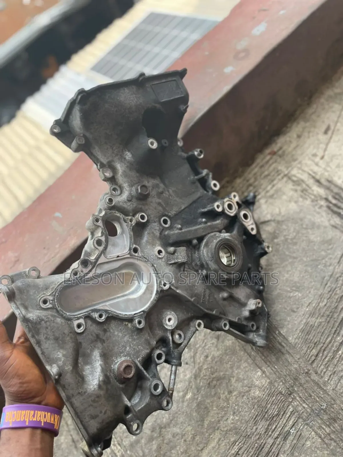 Direct Tokunbo 1ur Oil Pump For Toyota Land Cruiser Tundra Sequoia