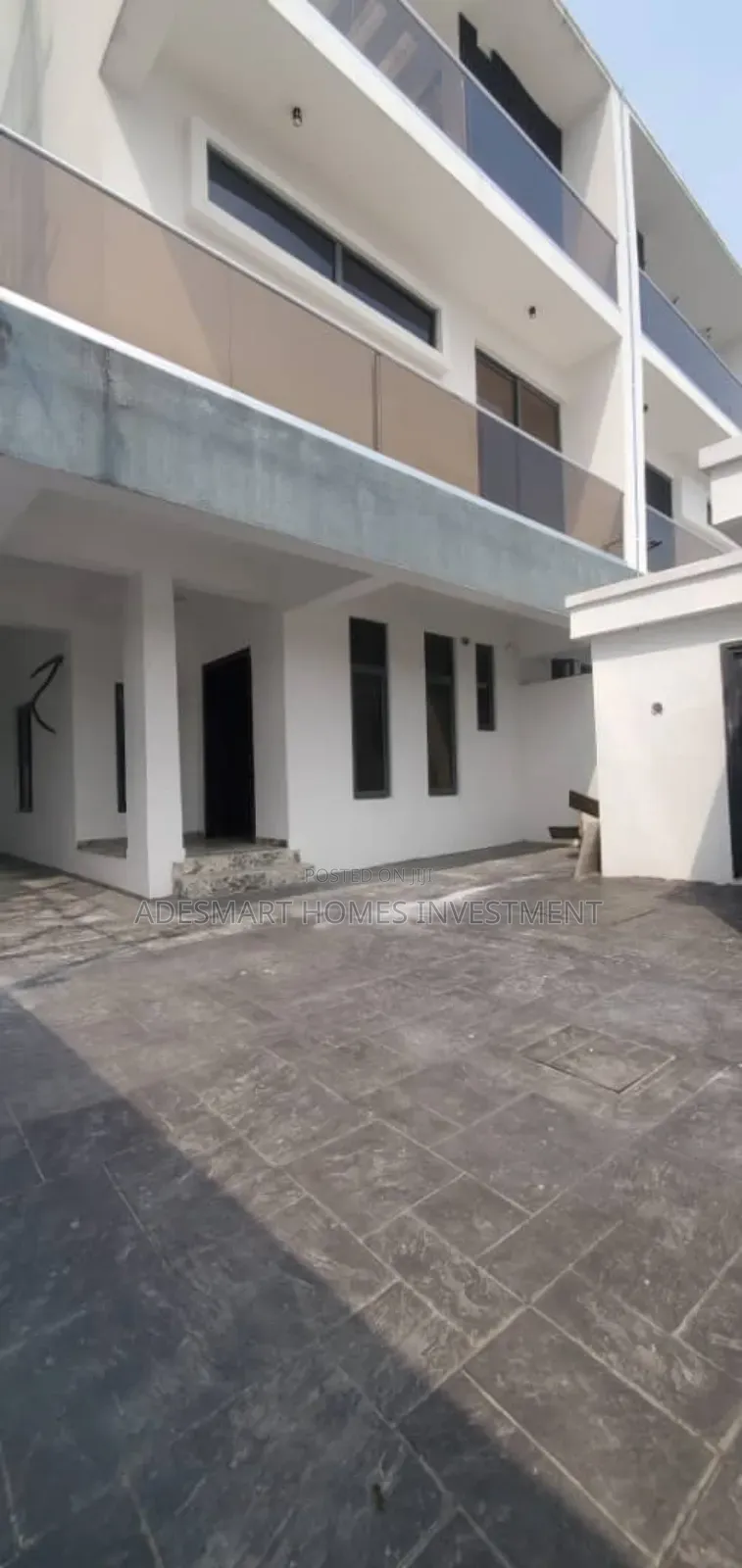 5bdrm Duplex in Lekki Phase 1 for rent