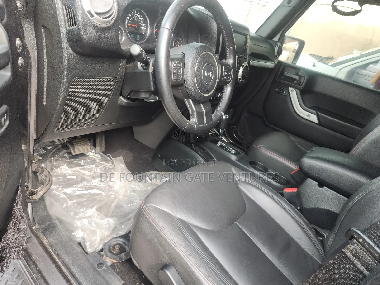 Jeep Wrangler Sahara 4x4 2017 Gray