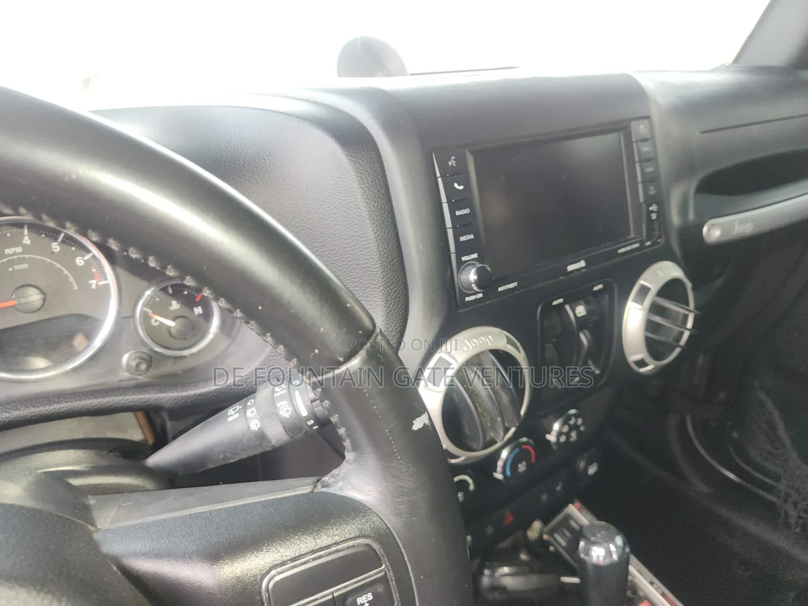 Jeep Wrangler Sahara 4x4 2017 Gray