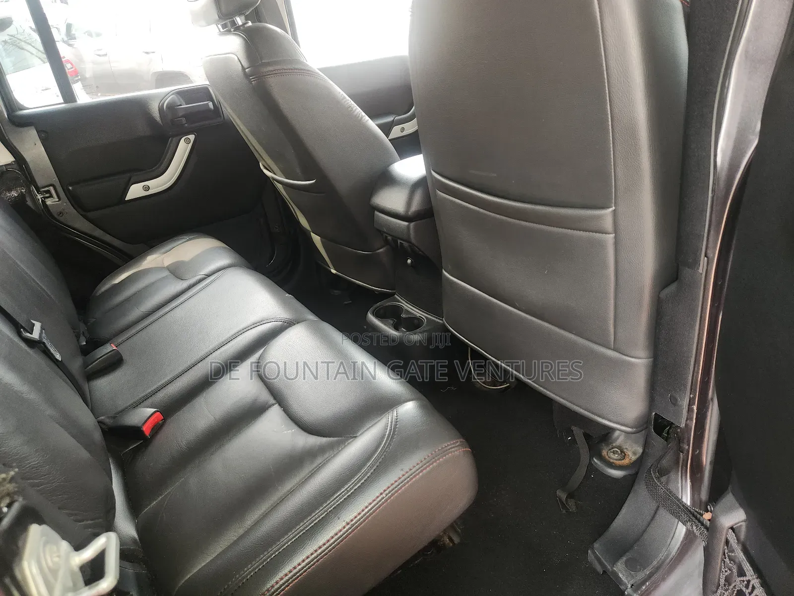 Jeep Wrangler Sahara 4x4 2017 Gray