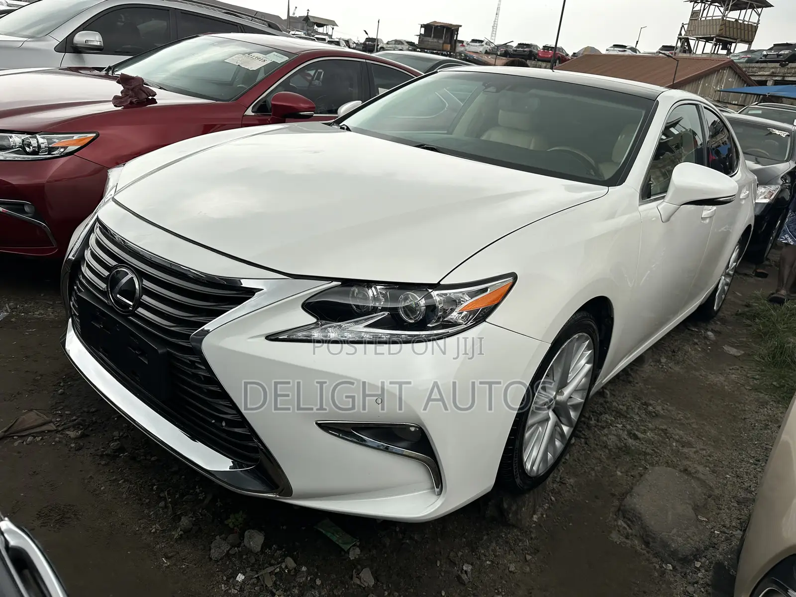 Lexus ES 350 FWD 2013 White