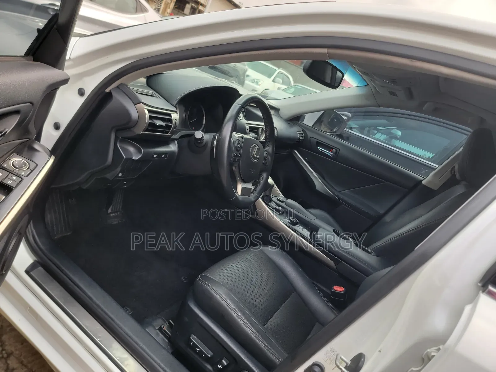 Lexus IS 250 4WD 2014 White
