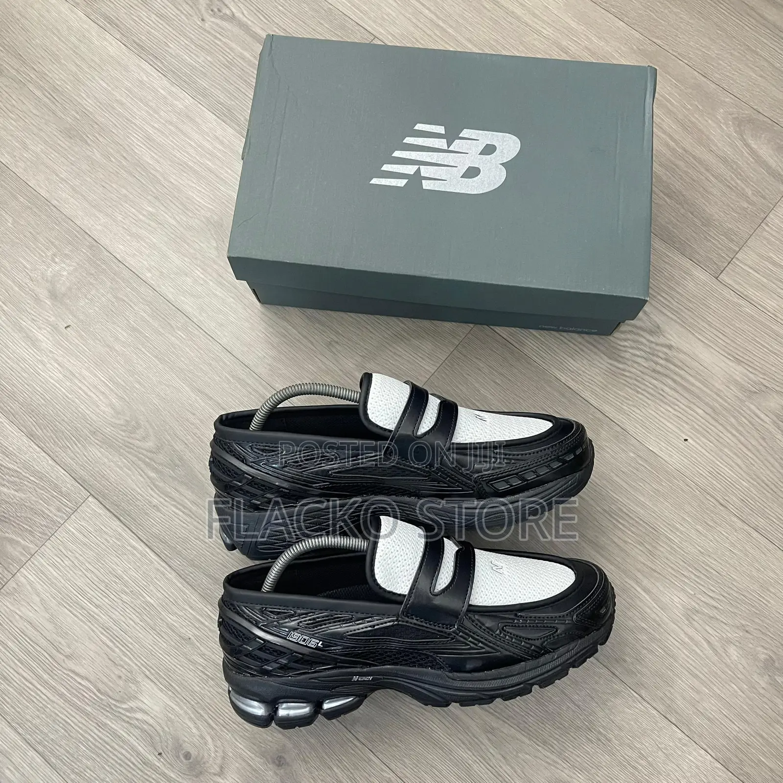 Original New Balance 1906l Black Angora Sneakers