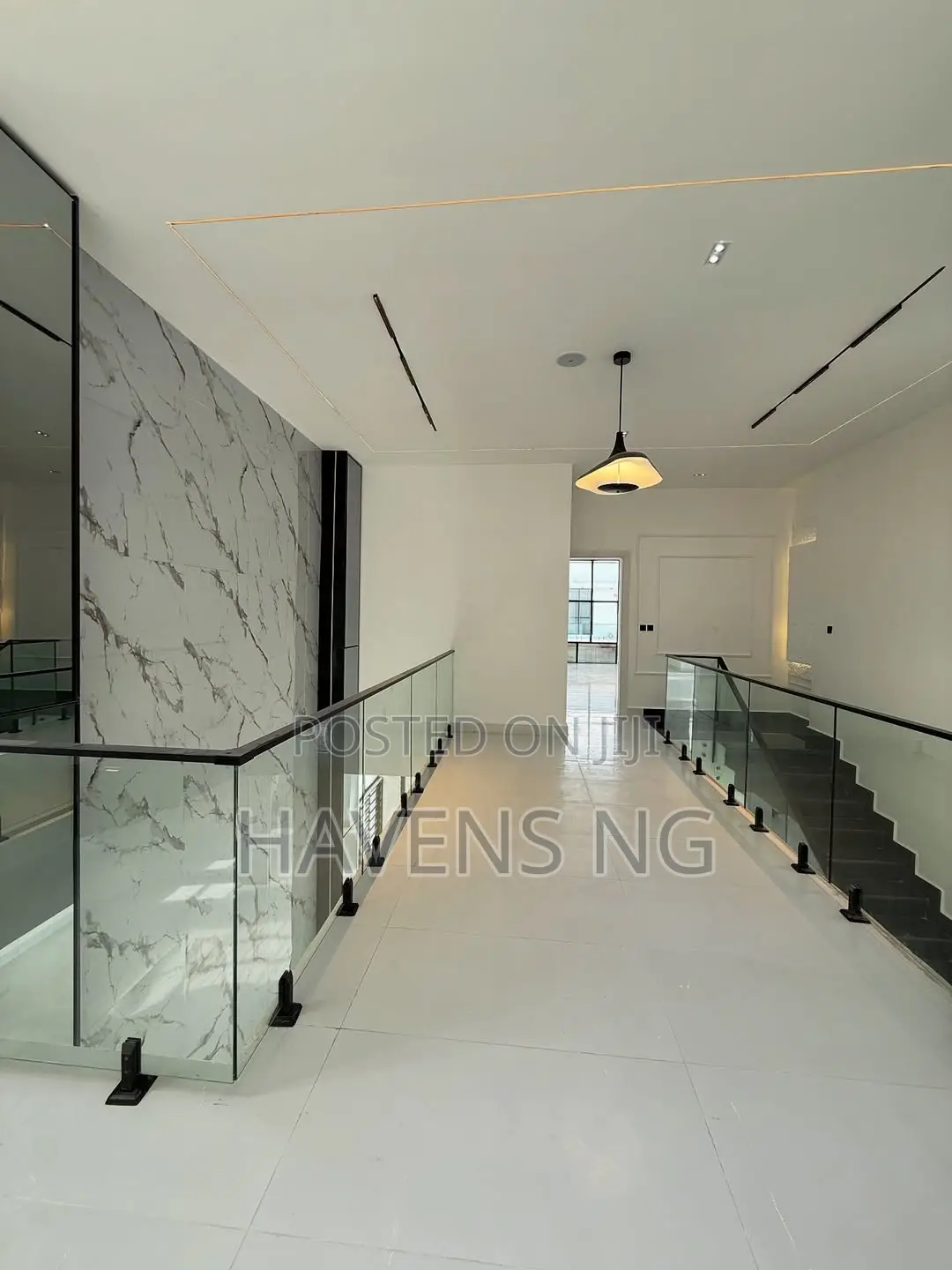 5bdrm Duplex in Lekki Phase 2 for sale