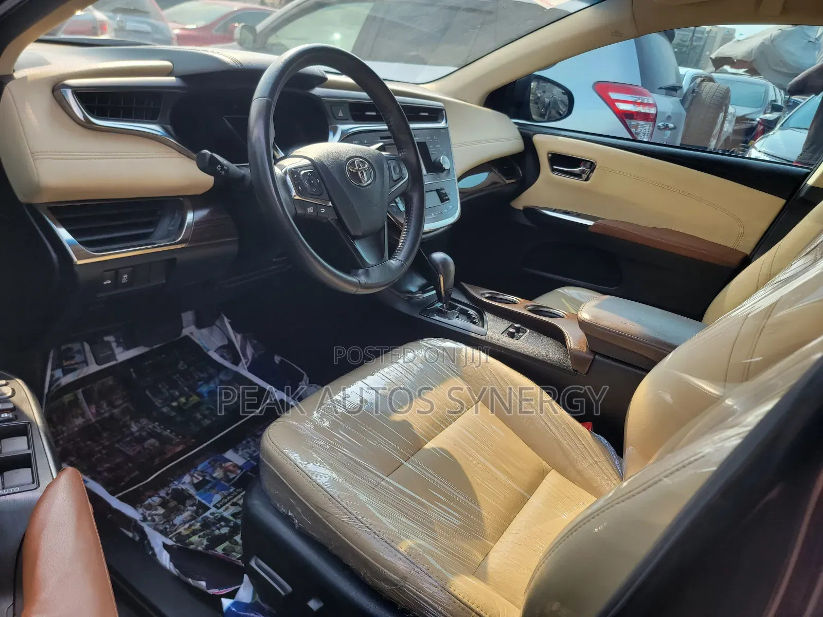 Toyota Avalon XLE Premium Sedan FWD (3.5L 6cyl 6A) 2013 Purple