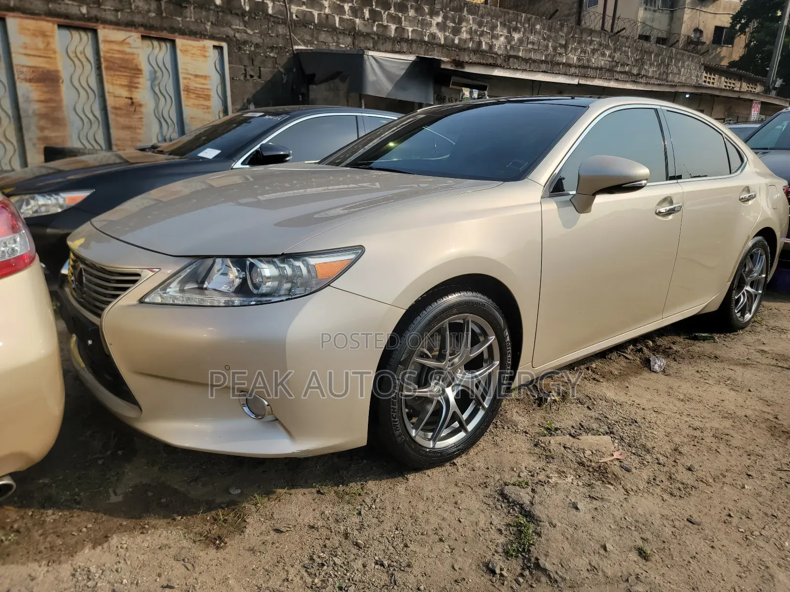 Lexus ES 350 FWD 2015 Gold