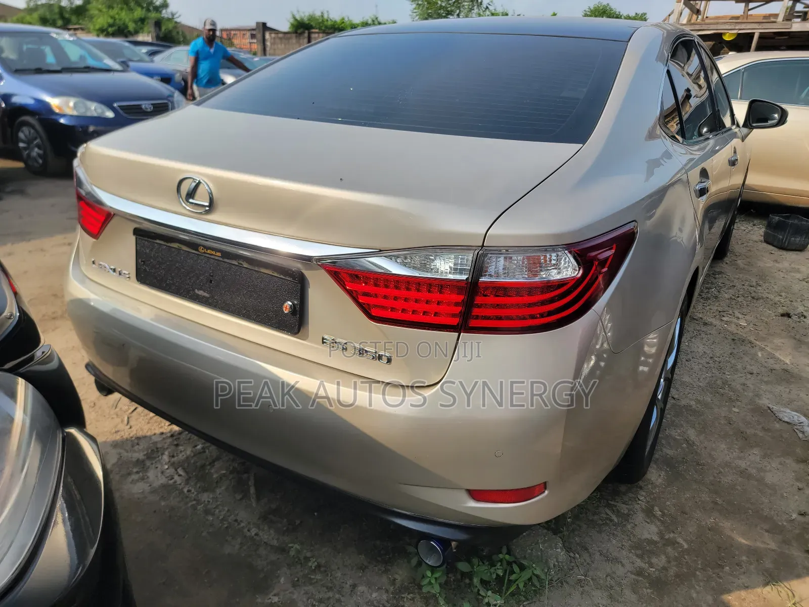 Lexus ES 350 FWD 2015 Gold
