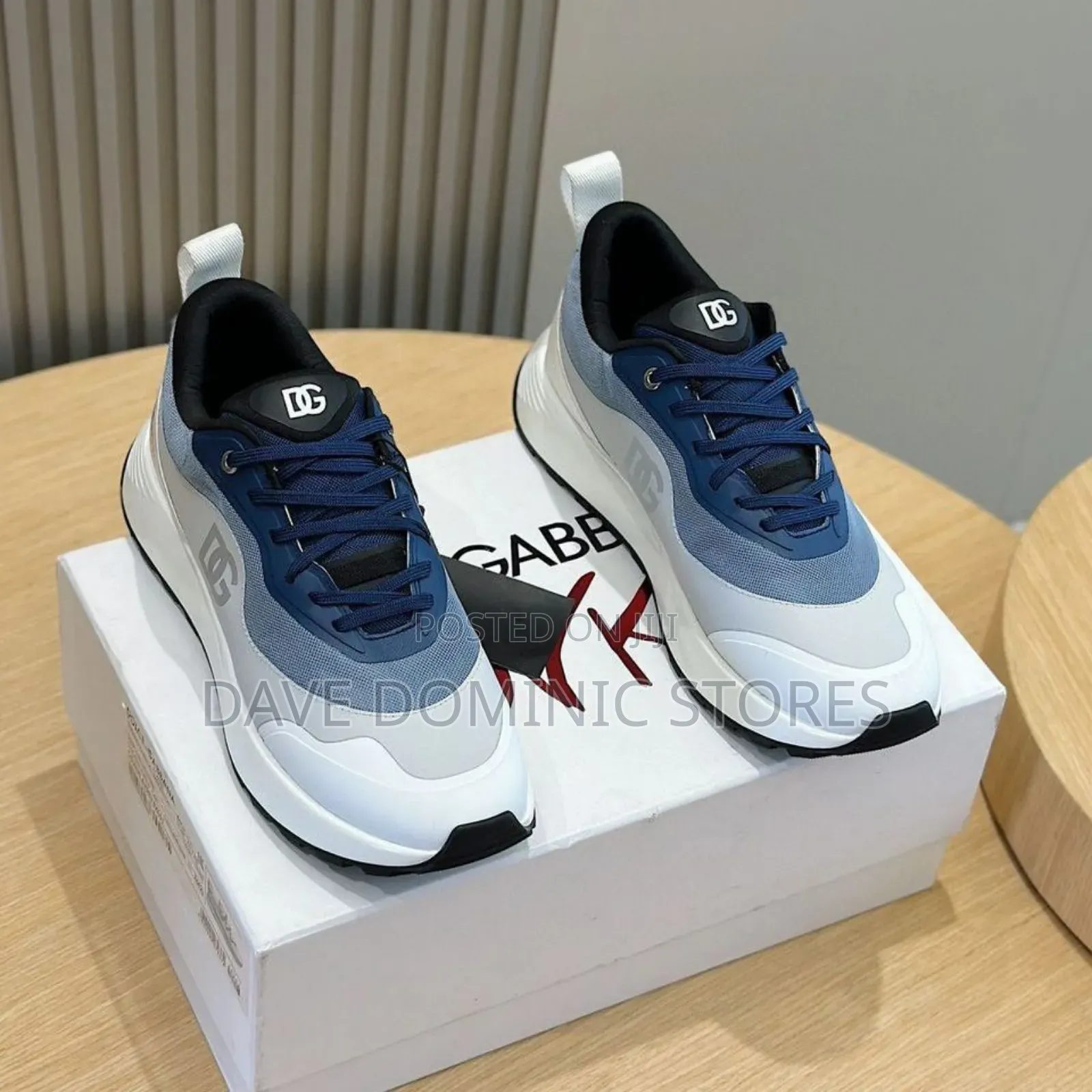 Dolce Gabbana Dg Logo Sneakers