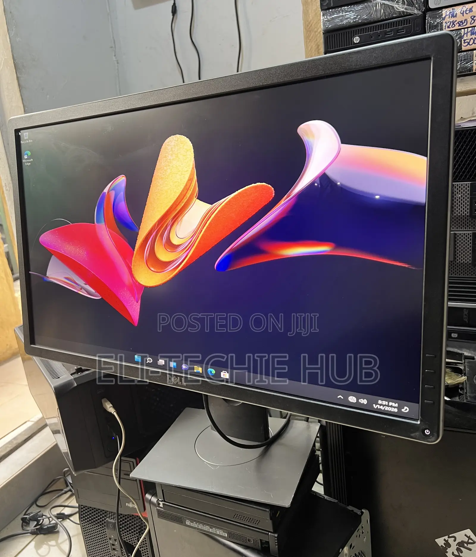 Dell 27-Inch Uhd 3840 X 2160 Ips Monitor