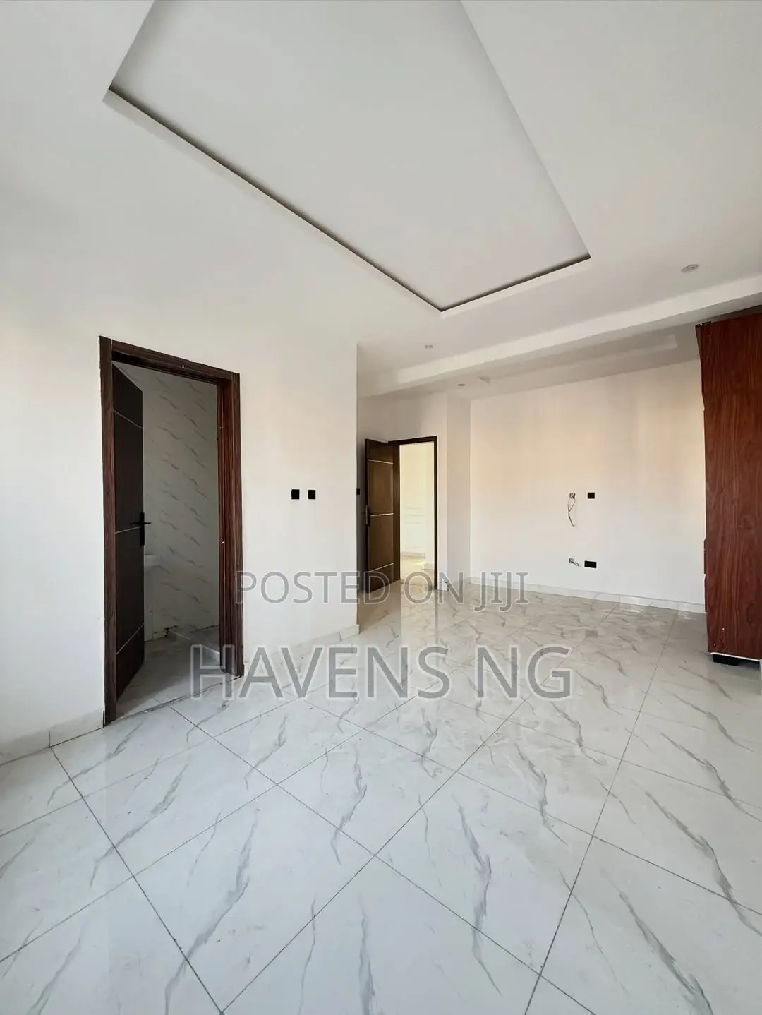 2bdrm Apartment in Igbo-efon for sale