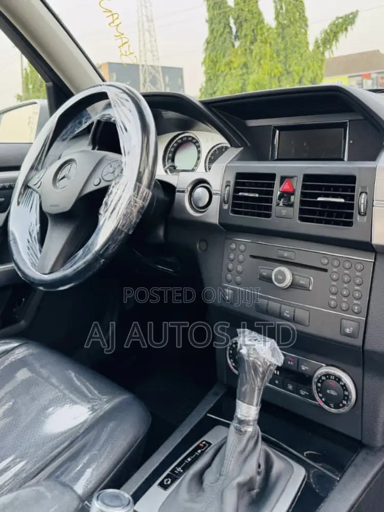Mercedes-Benz GLK-Class 2011 Silver