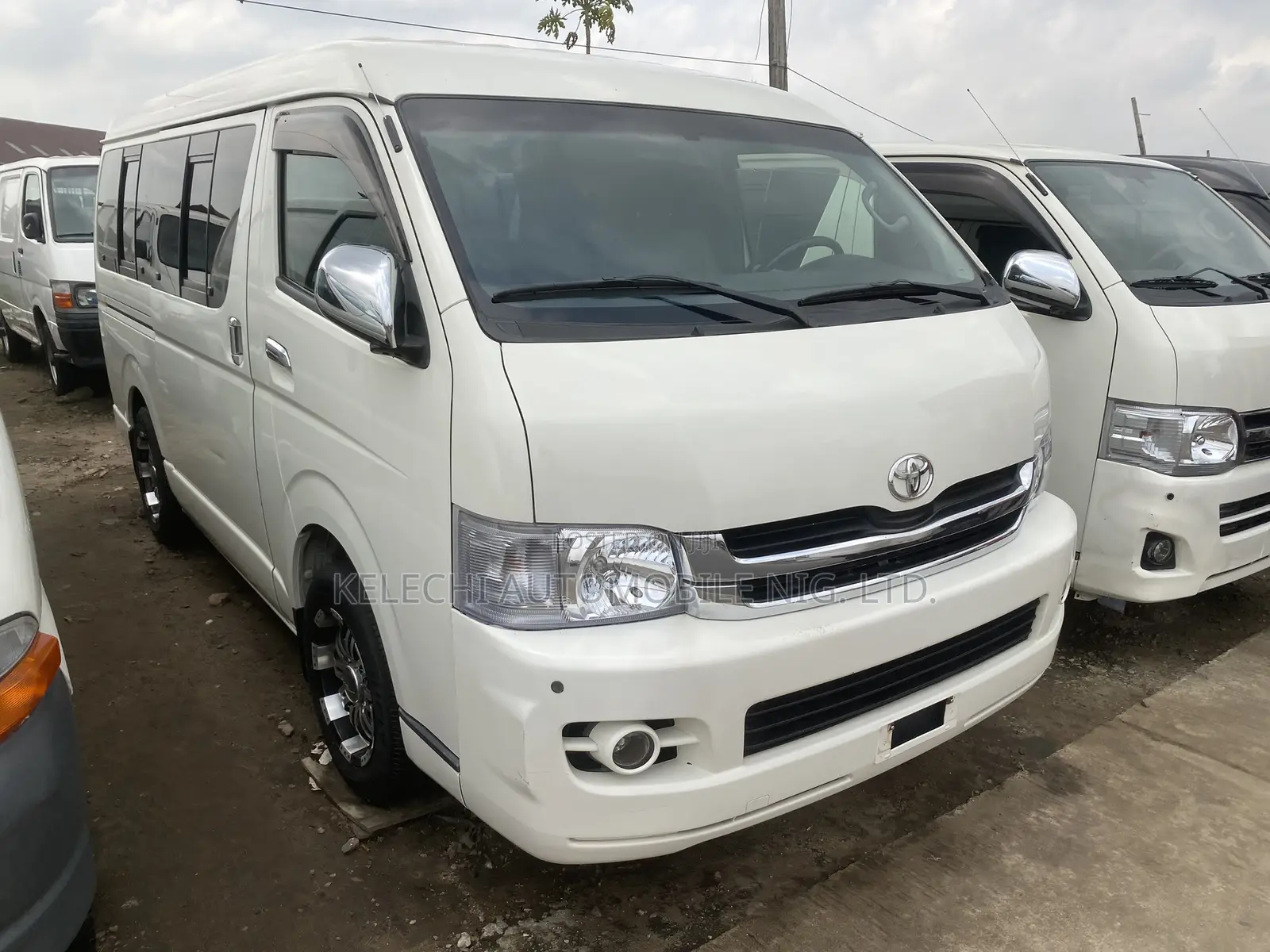 Toyota HiAce 2014 White
