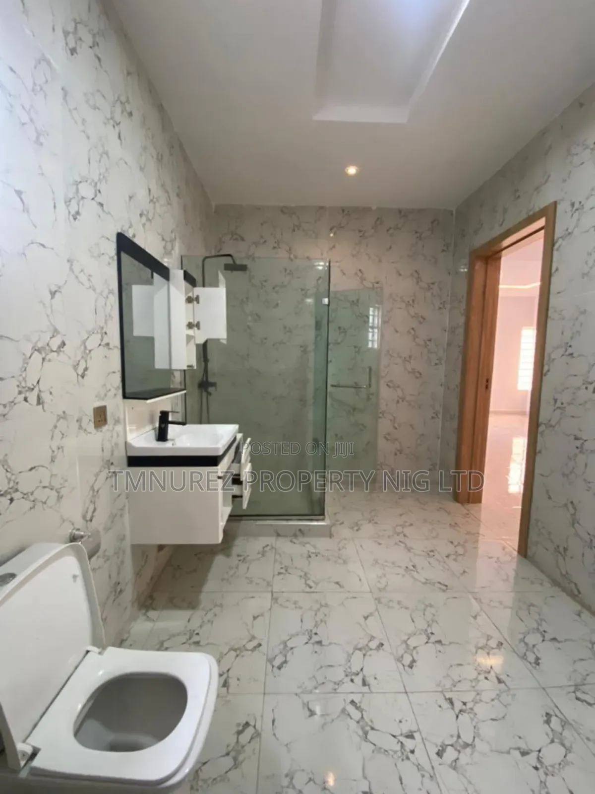 4bdrm Duplex in Lekki Conty, Ikota for rent