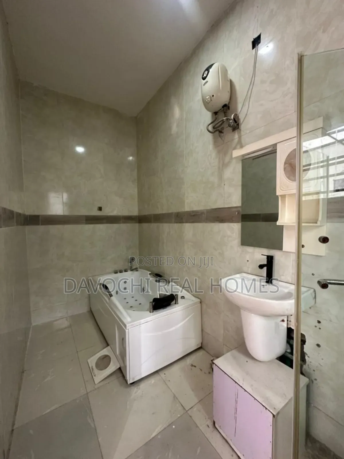 4bdrm Duplex in Chevron, Lekki for rent