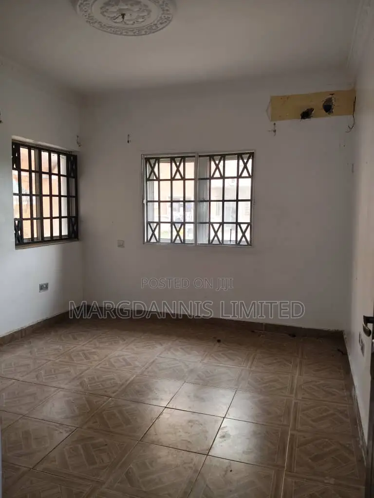 Furnished 3bdrm Block of Flats in Lagos, Ibeshe / Ikorodu for sale