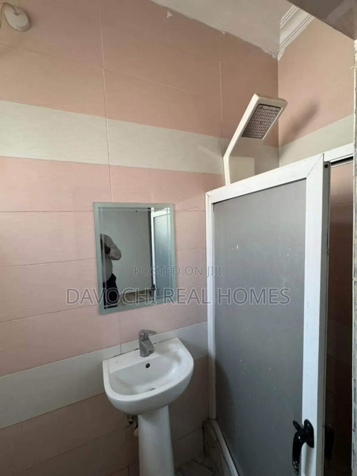 4bdrm Duplex in Chevron, Lekki for rent