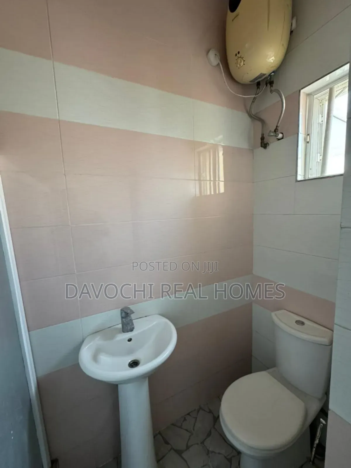 4bdrm Duplex in Chevron, Lekki for rent