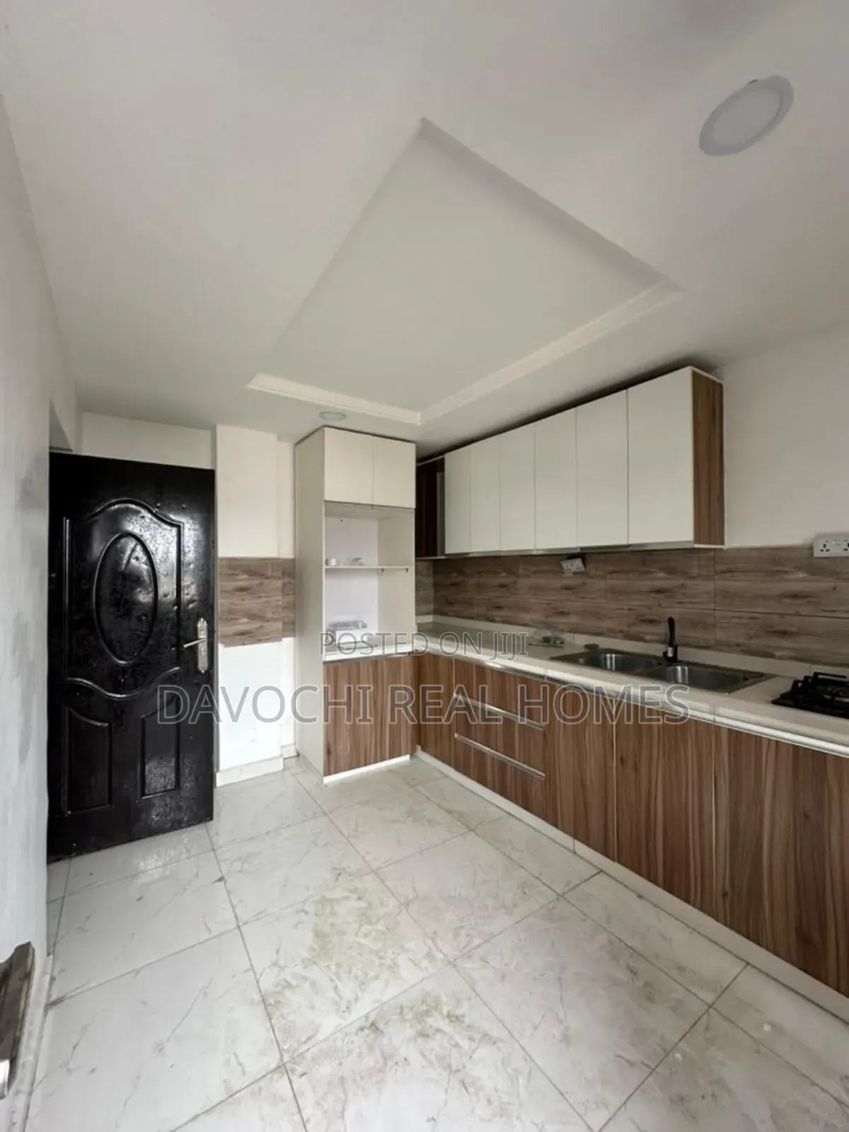 3bdrm Apartment in Ikate, Lekki for rent