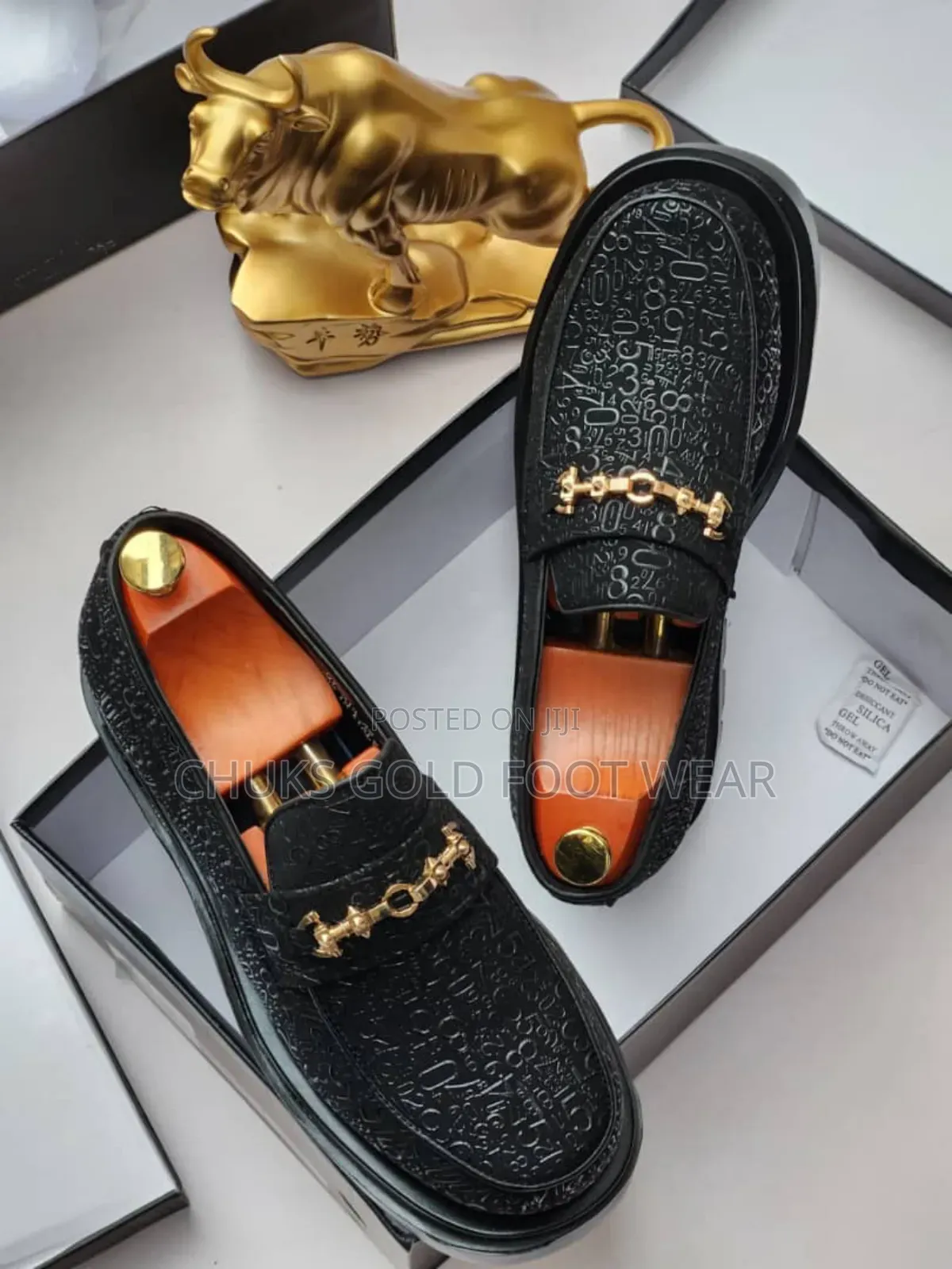 Versace Elegance, Now Within Reach