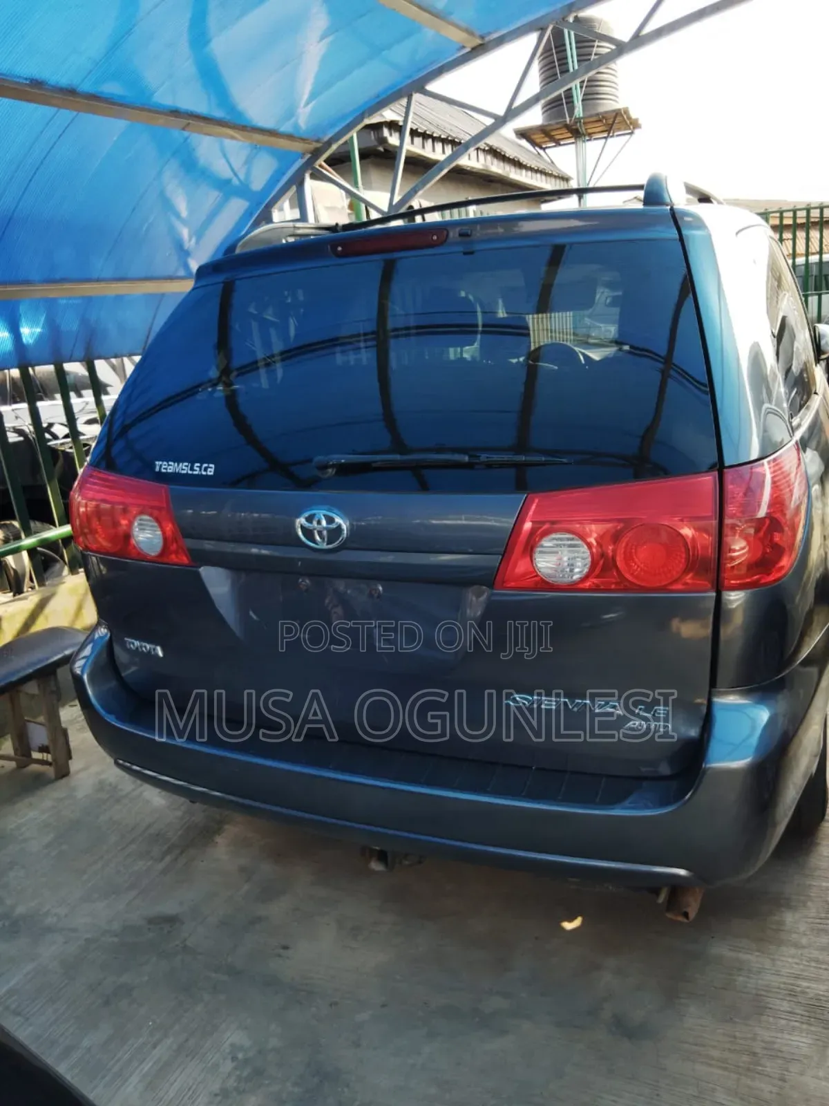 Toyota Sienna 2005 Blue