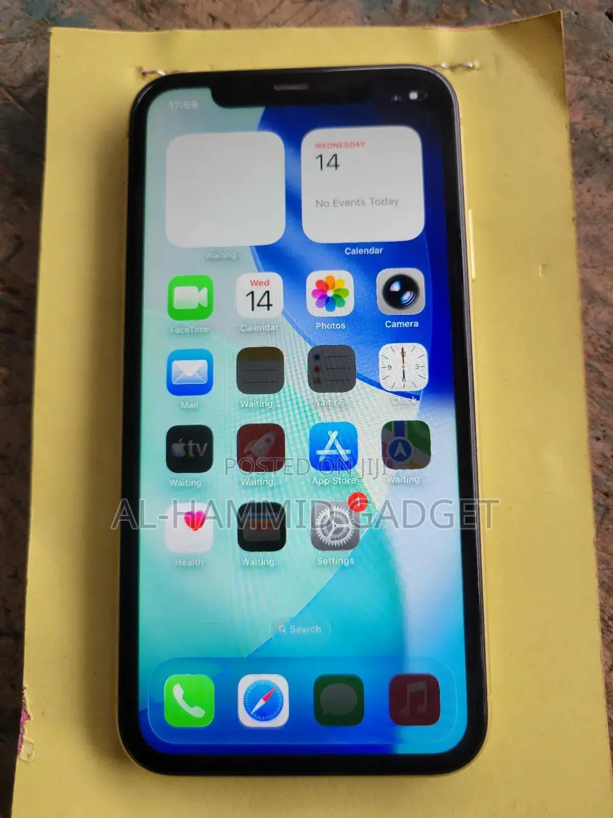 New Apple iPhone 11 64 GB Yellow