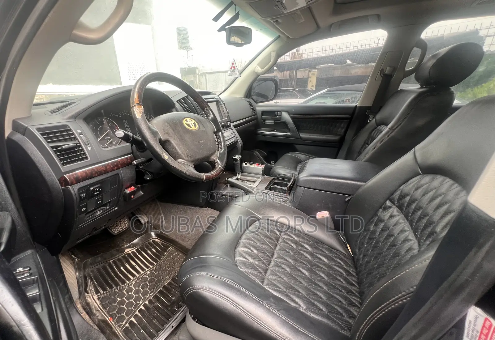 Toyota Land Cruiser 2010 Black