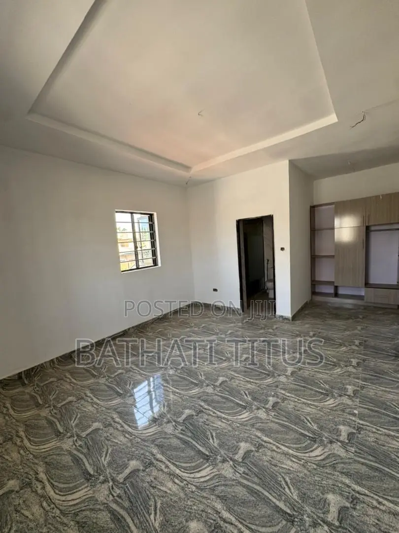 4bdrm Duplex in Life Camp for sale