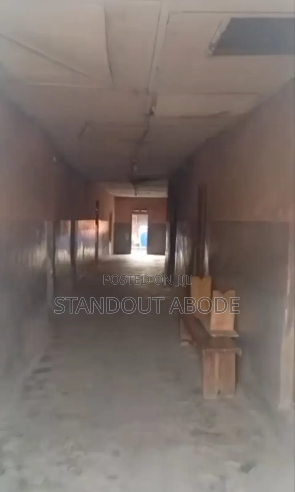 Demolishable Bungalow on a Plot Urgently for Sale in Mushin