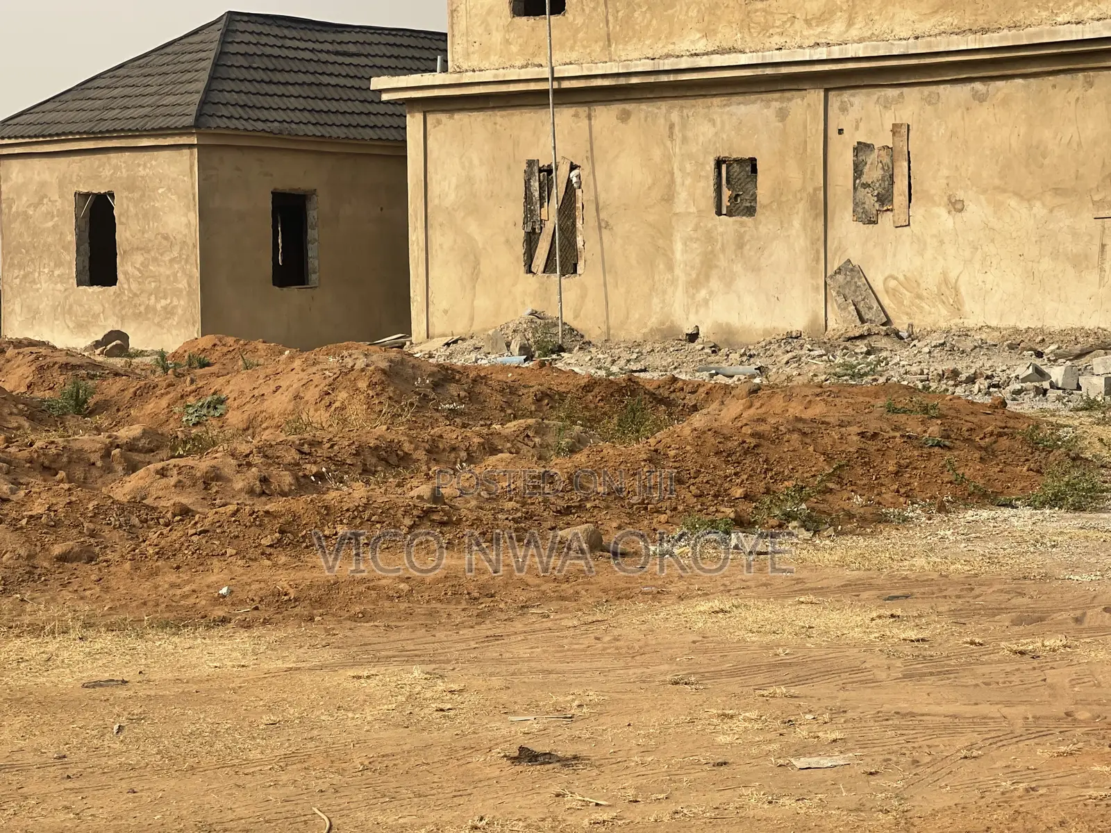 600sqm Land to 4or5 Bedroom Duplex With Bq