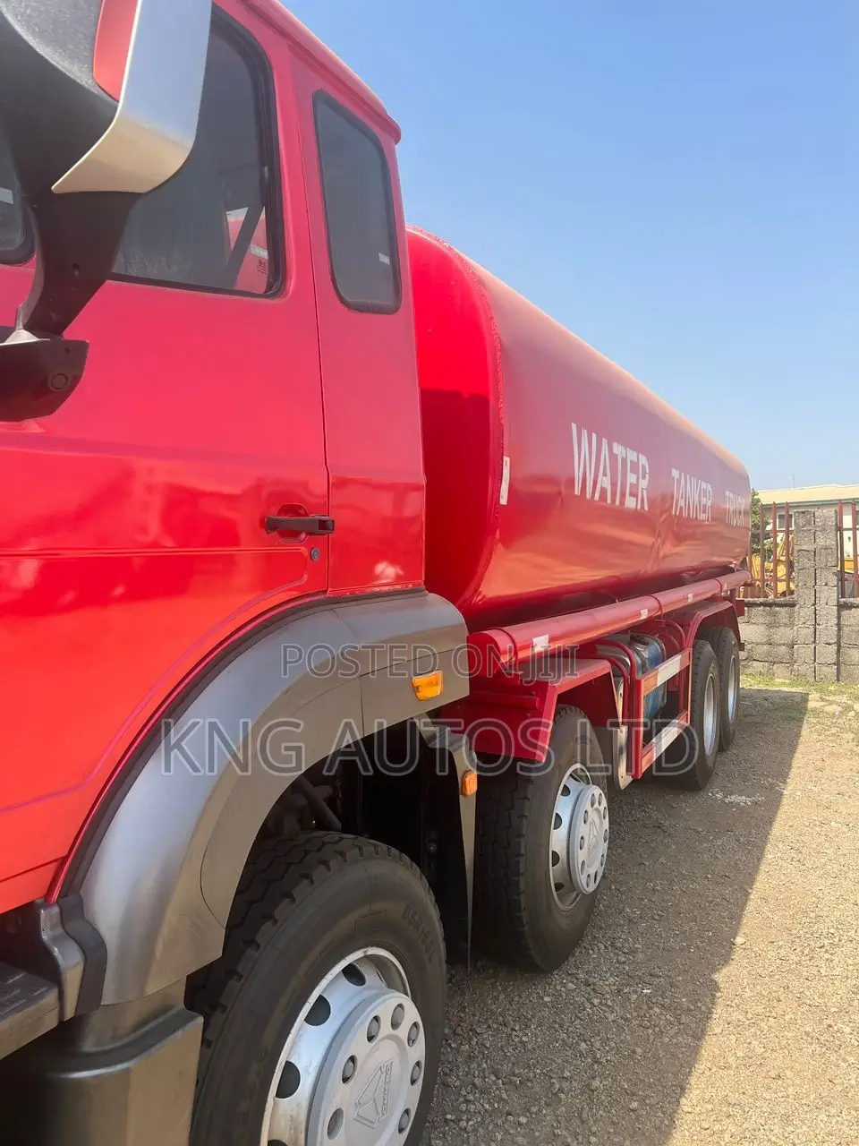 Howo Water Tanker 33,000 L