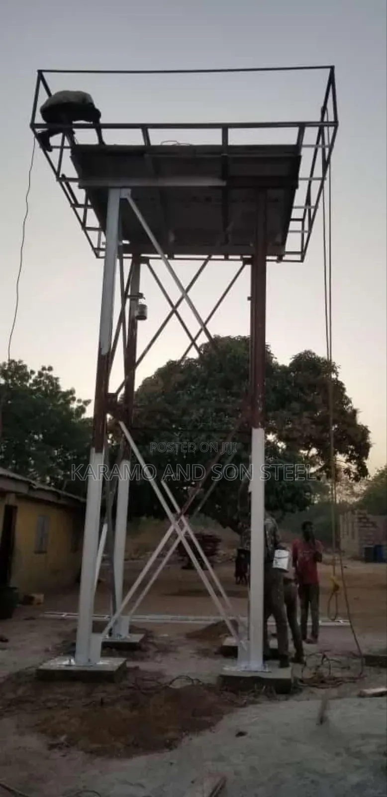 Stand Tank Tower